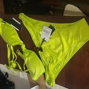 Kendall &Kylie bikini